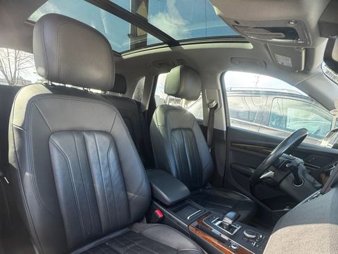 Used 2018 Audi Q5 2.0T Premium image 11