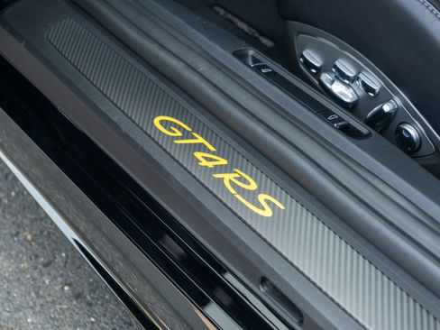 Certified 2024 Porsche 718 Cayman GT4 RS RWD image 44