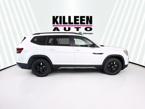New 2026 Volkswagen Atlas Peak Edition AWD/4WD image 8