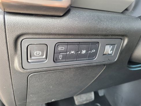 Used 2024 GMC Hummer EV 3X image 24