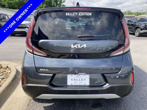 Used 2023 Kia Soul LX image 5
