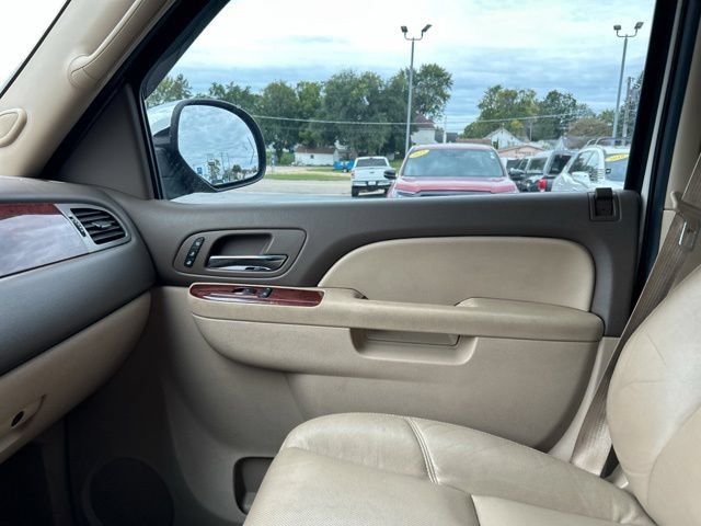 Used 2012 Chevrolet Suburban LTZ AWD/4WD image 47