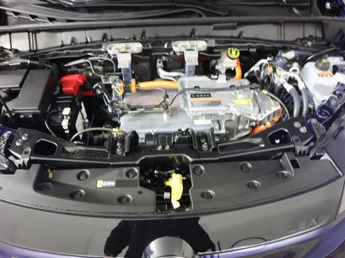 New 2026 Nissan Leaf SV+ w/ Floor Mat Package (SV+) image 33