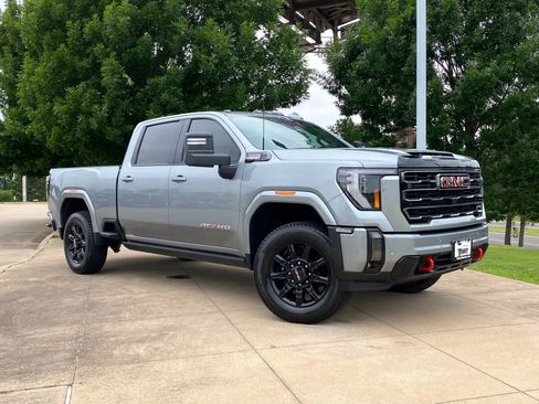 Used 2024 GMC Sierra 2500 AT4 w/ AT4 Premium Plus Package AWD/4WD image 1