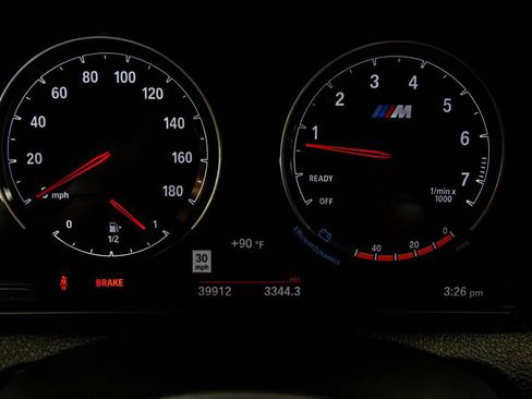 Used 2018 BMW M2 RWD image 33