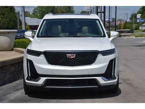 Certified 2024 Cadillac XT6 Premium Luxury w/ Technology Package AWD/4WD image 9