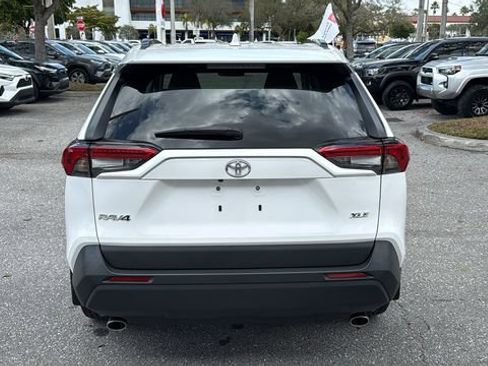 Used 2024 Toyota RAV4 XLE w/ Convenience Package image 6