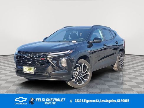 New 2026 Chevrolet Trax RS image 1