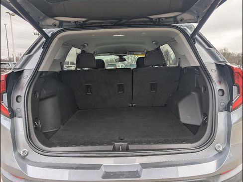 Used 2021 GMC Terrain SLE w/ Driver Convenience Package image 22