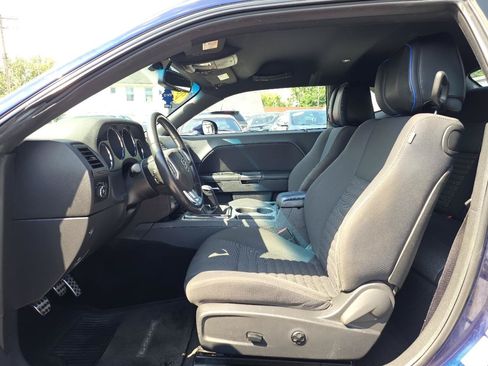 Used 2013 Dodge Challenger R/T RWD image 13