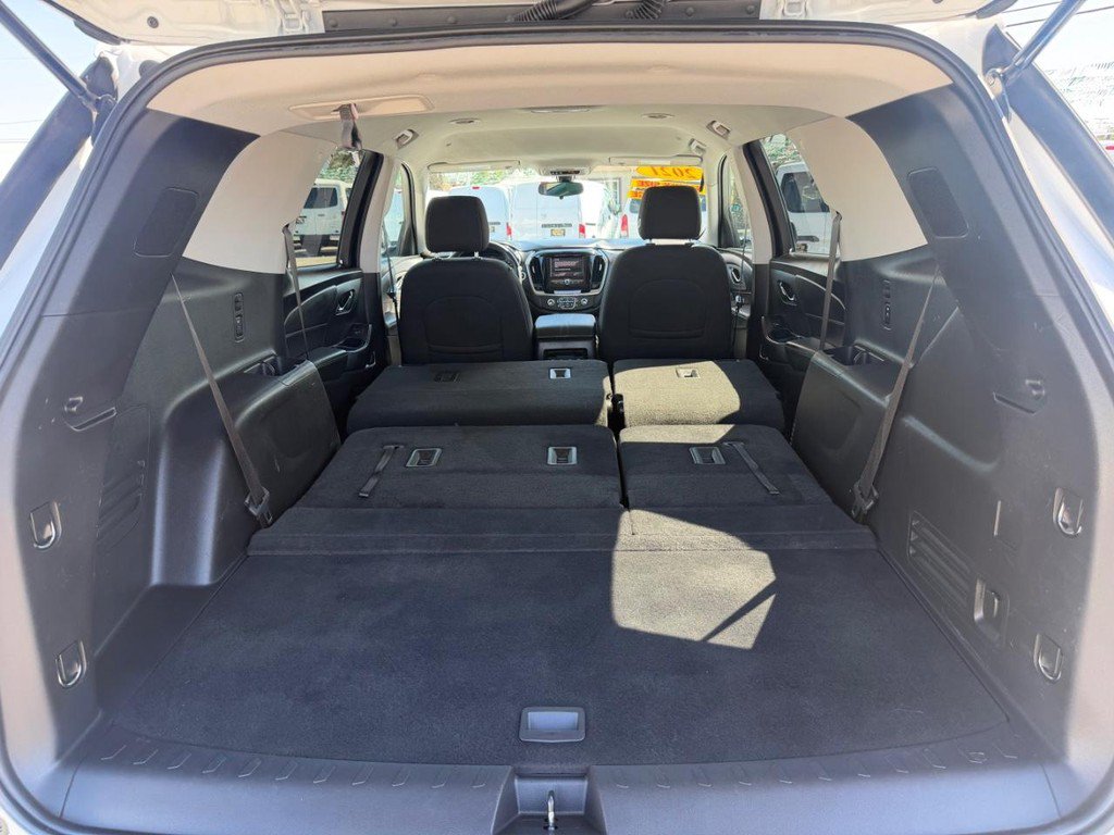 Used 2021 Chevrolet Traverse LS FWD image 42
