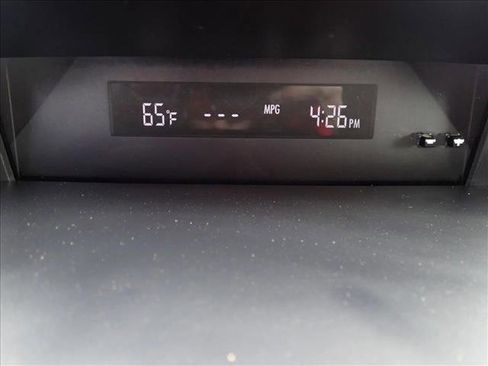 Used 2022 Subaru Forester Premium AWD/4WD image 20