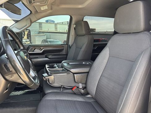 Used 2024 Chevrolet Silverado 2500 LT AWD/4WD image 19