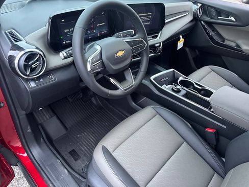 New 2026 Chevrolet Equinox LT w/ Convenience Package II image 15