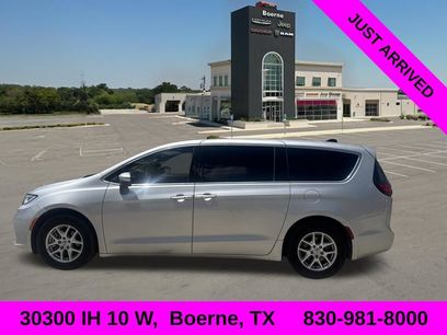 Used 2023 Chrysler Pacifica Touring-L