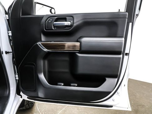 Used 2020 Chevrolet Silverado 1500 LT w/ Trailering Package image 22