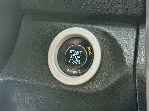 Used 2015 RAM 1500 Limited AWD/4WD image 27