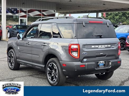 Used 2025 Ford Bronco Sport Outer Banks w/ Outer Banks Tech Package+ AWD/4WD image 2