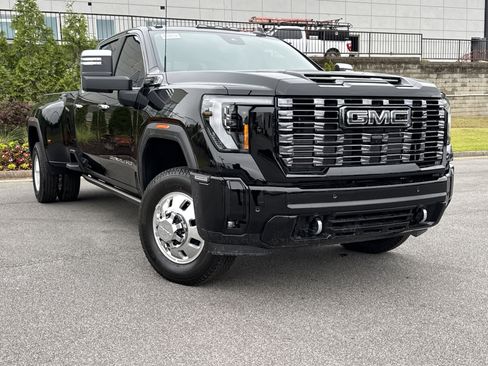 New 2026 GMC Sierra 3500 Denali Ultimate AWD/4WD image 2