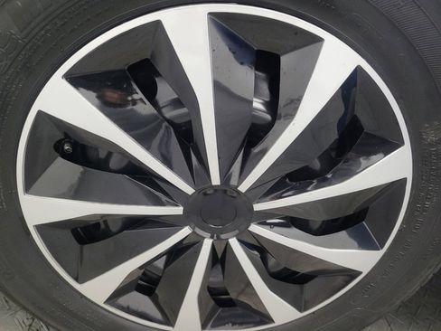 Used 2017 Hyundai Elantra SE image 31