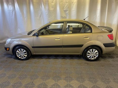 Used 2007 Kia Rio LX FWD image 5