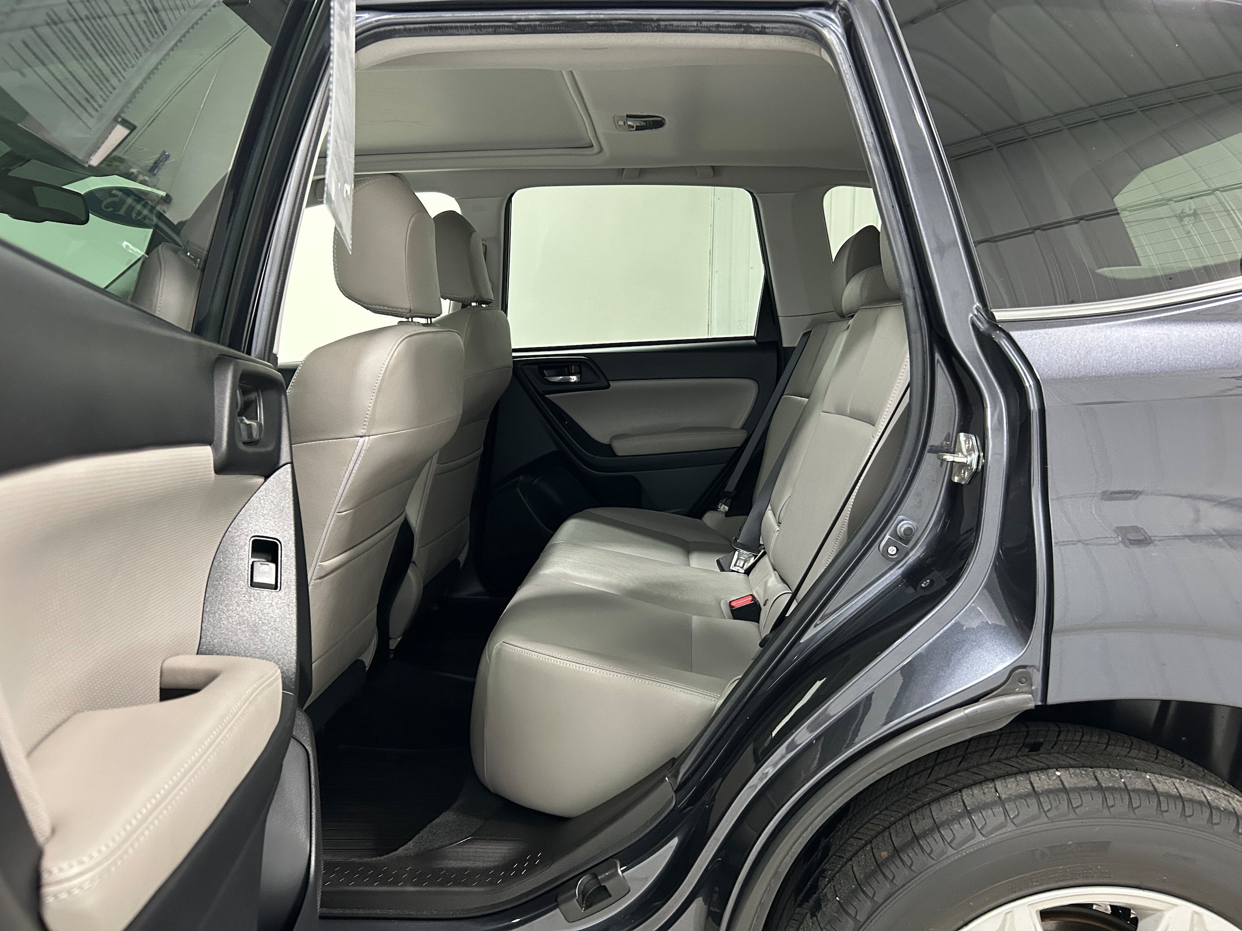 Used 2015 Subaru Forester 2.5i Limited AWD/4WD image 26