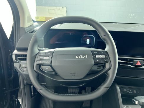 New 2026 Kia Sportage SX FWD image 17