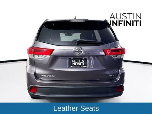 Used 2018 Toyota Highlander XLE FWD image 6