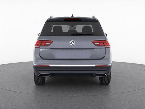 Certified 2020 Volkswagen Tiguan SE w/ Panoramic Sunroof Package AWD/4WD image 8
