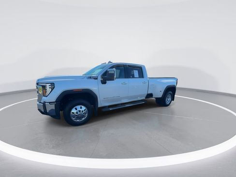 Used 2025 GMC Sierra 3500 SLT w/ SLT Premium Package AWD/4WD image 5