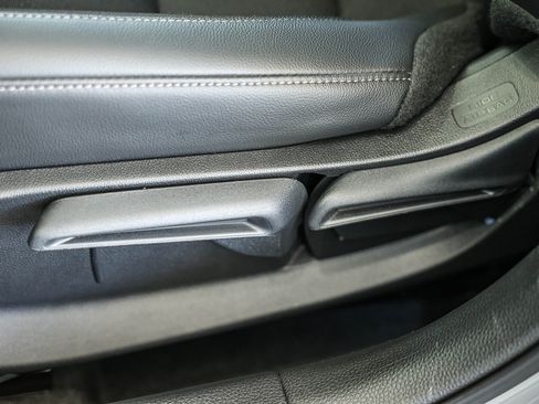 Used 2025 Honda Civic Sport image 30