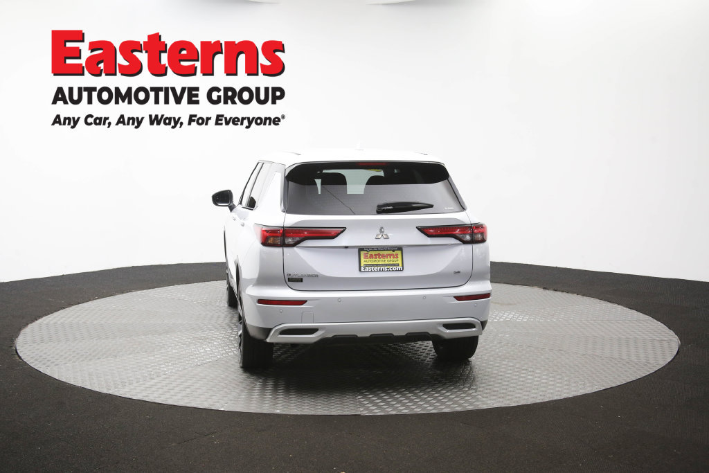 Used 2024 Mitsubishi Outlander SE AWD/4WD image 39