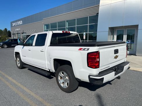 Used 2018 Chevrolet Silverado 1500 LT w/ All Star Edition AWD/4WD image 3