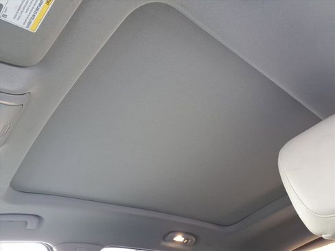 Used 2022 Cadillac XT4 Premium Luxury w/ Cold Weather Package image 25