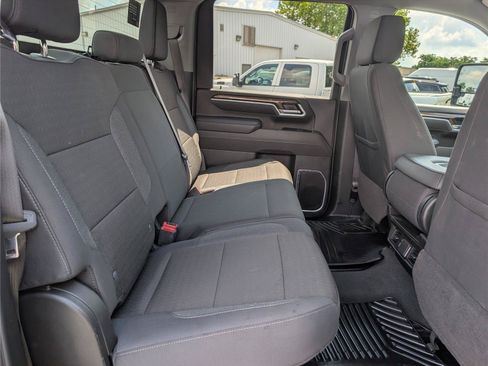 Used 2025 Chevrolet Silverado 3500 LT w/ Safety Package AWD/4WD image 11