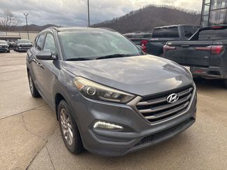 Used 2016 Hyundai Tucson SE w/ Option Group 02 video 3