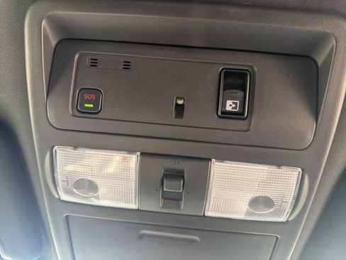 Used 2023 Nissan Titan PRO-4X w/ Pro-4x Convenience Package image 27