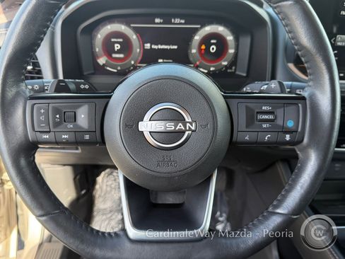 Used 2023 Nissan Rogue Platinum image 17