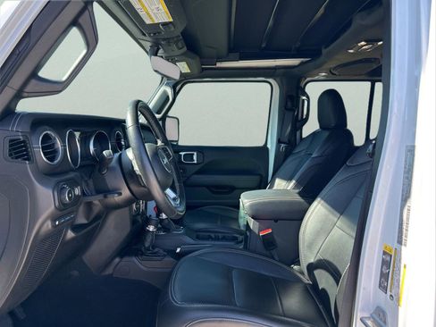 Certified 2023 Jeep Wrangler Unlimited Sahara w/ Cold Weather Group image 27