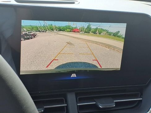 New 2026 Chevrolet Trax ACTIV FWD image 21