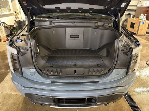 Used 2023 Ford F150 Lightning Lariat image 18