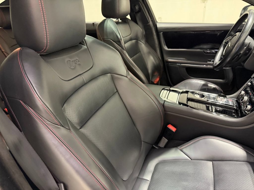 Used 2016 Jaguar XJ RWD image 47