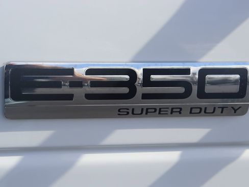 Used 2024 Ford E-350 and Econoline 350 Super Duty w/ Driver's Safety Package image 15