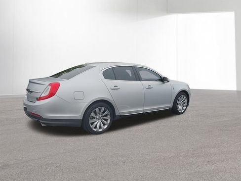 Used 2015 Lincoln MKS FWD image 9