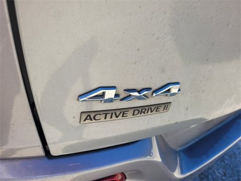 Certified 2016 Jeep Cherokee Overland w/ Technology Group image 5