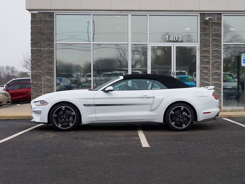 Used 2019 Ford Mustang GT Premium w/ Equipment Group 401A image 5