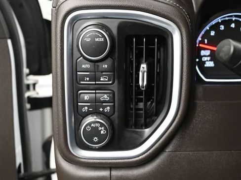 Used 2021 Chevrolet Silverado 1500 RST w/ Texas Edition Plus AWD/4WD image 12