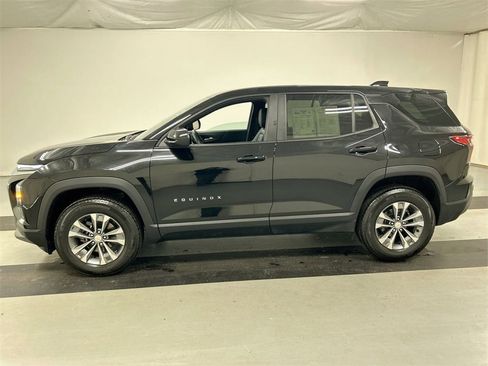 New 2026 Chevrolet Equinox LT w/ Convenience Package II image 6