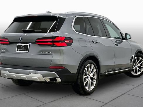 Used 2025 BMW X5 xDrive50e image 13