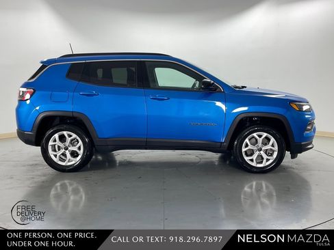 Used 2025 Jeep Compass Latitude image 5